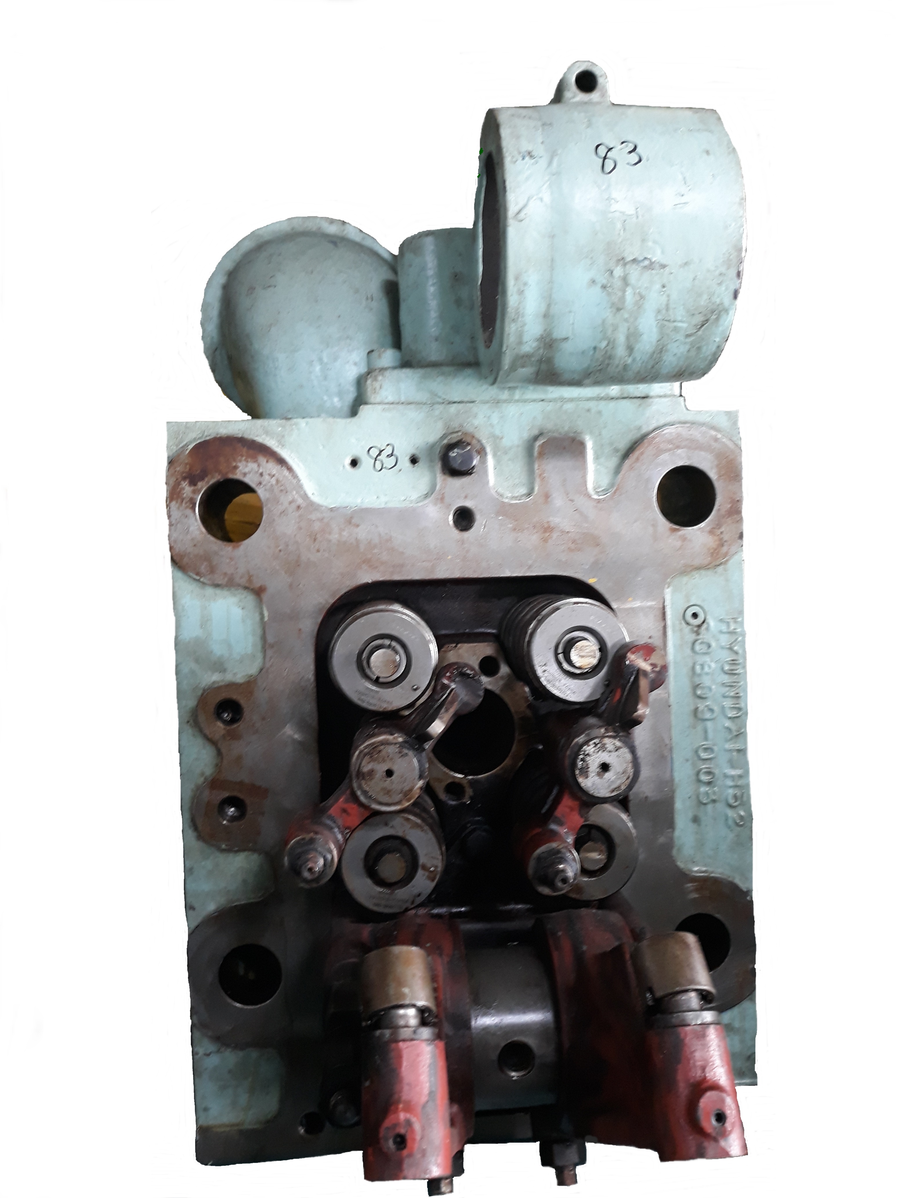 CYLINDER HEAD HYUNDAI H-32